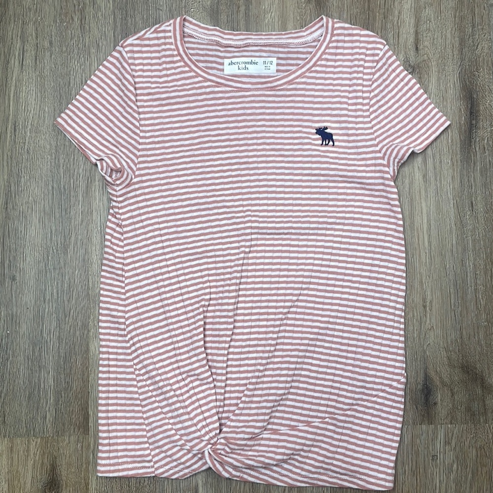 cute stripped abercrombie shirt